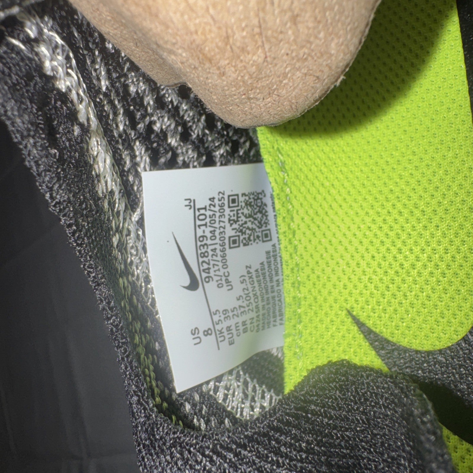 Size 8 - Nike Free RN Flyknit 2018 White Black W