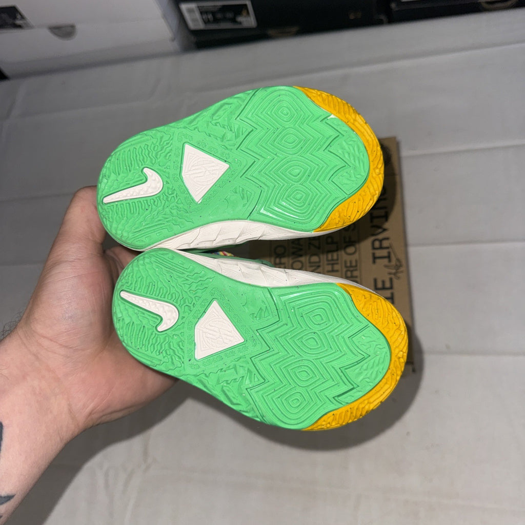 Nike Shoes Boy Size 5c Todder Kyrie 8 SE TD Baltic Blue Green Basketball sneaker