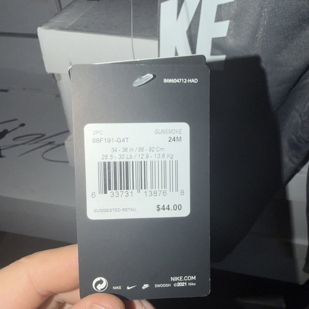 Nike Grey White 24 Months 2 Piece Set 66F191-G4T New with Tags 0139 & 0176