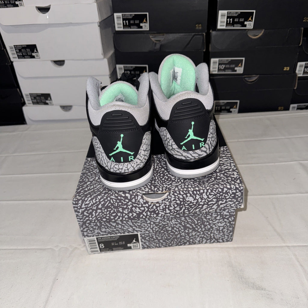 Air Jordan 3 Retro Size 8 Green Glow CT8532 031