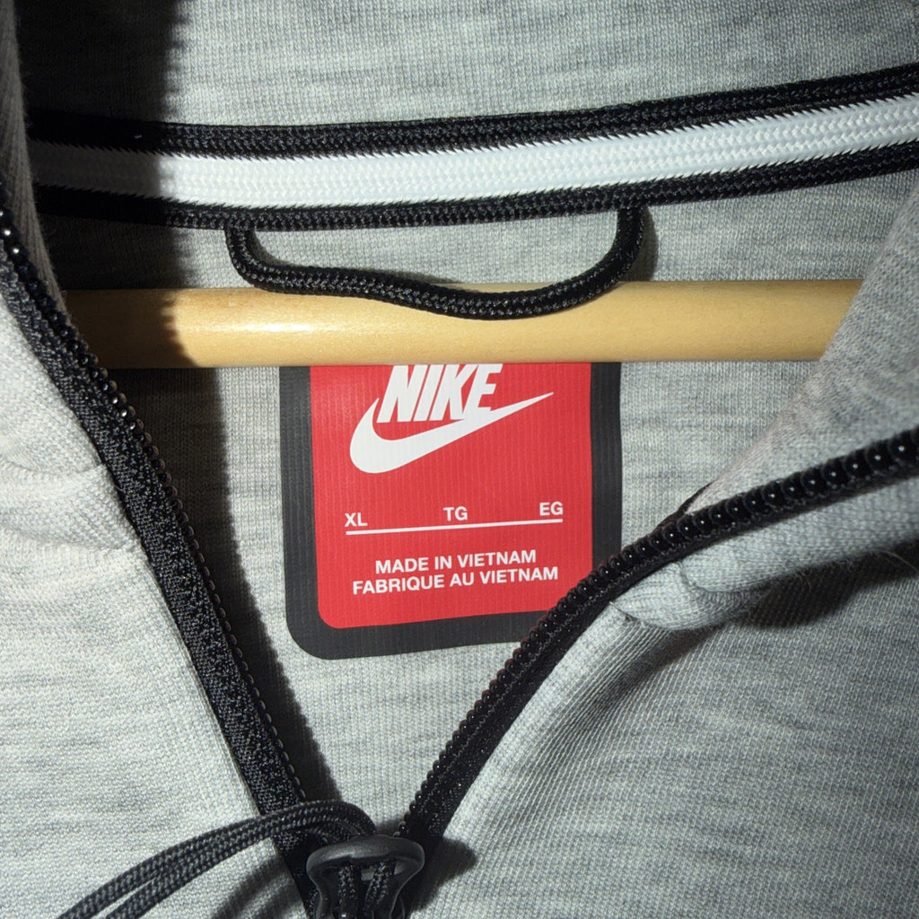 Nike Sportswear Tech Fleece Windrunner Gray Hoodie FB7921-063 Size XL 0012