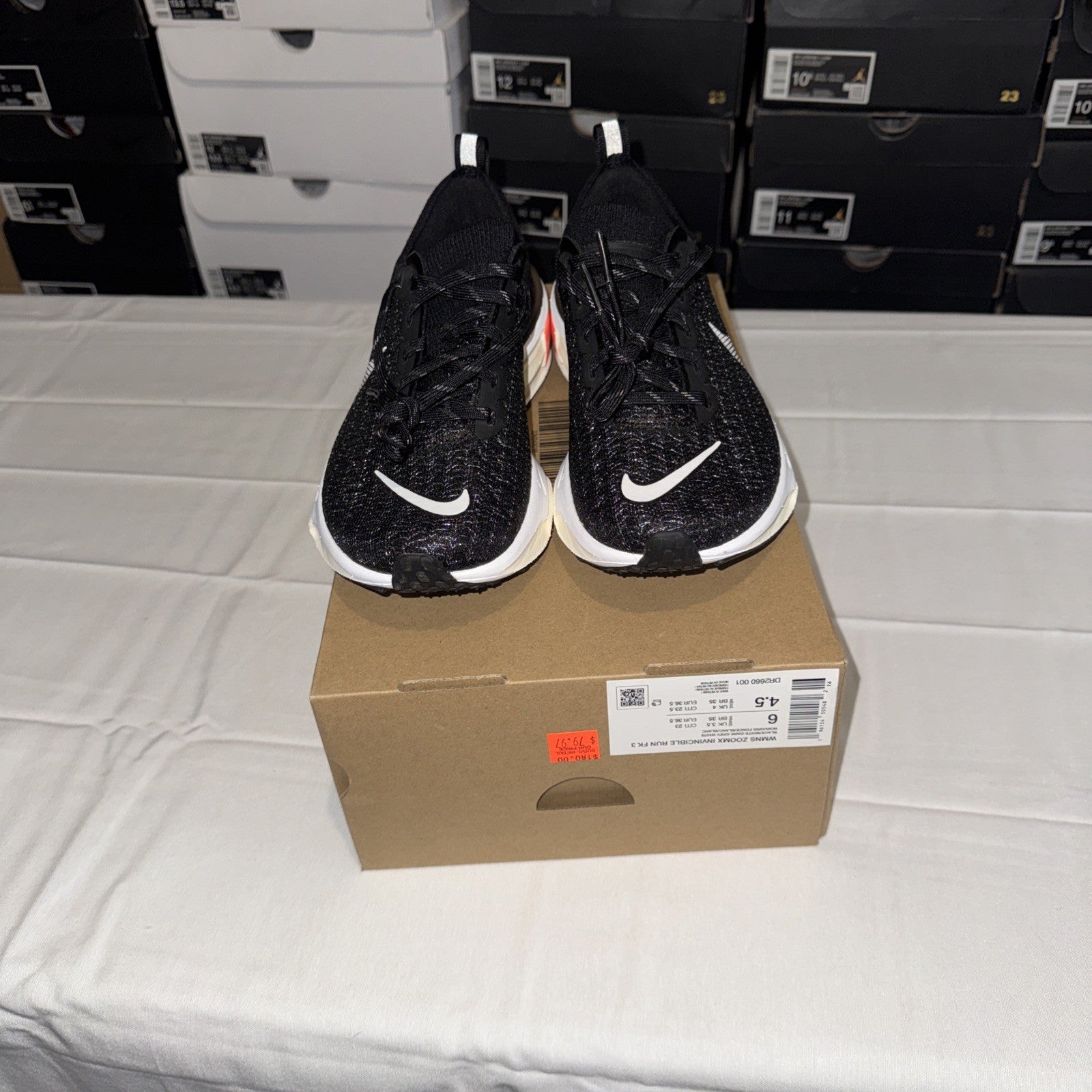 Nike Women's ZoomX Invincible Run 3 Black/White, Size 6 DR2660-001