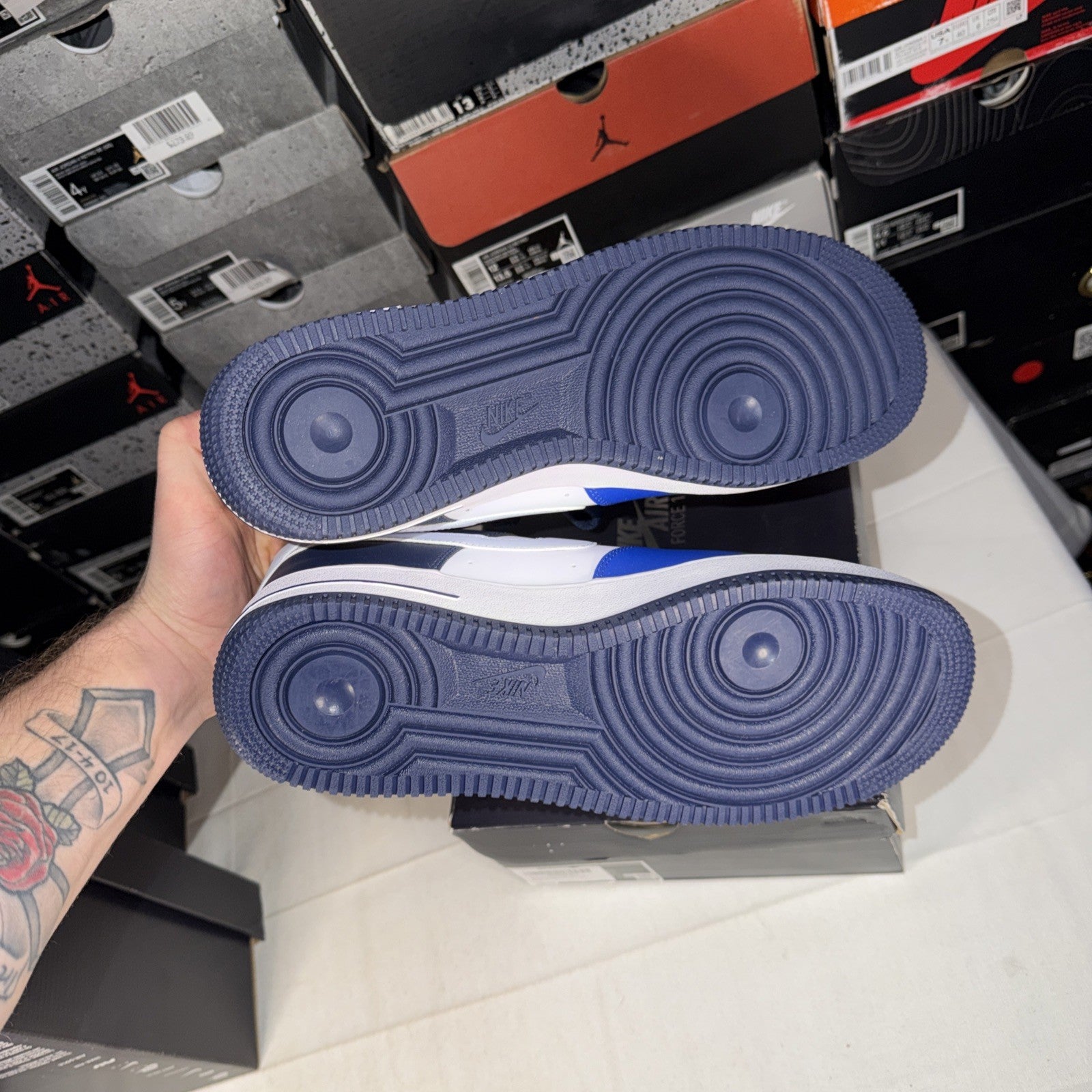 Air Force 1 '07 LV8 Game Royal Navy Size 10.5 FQ8825-100