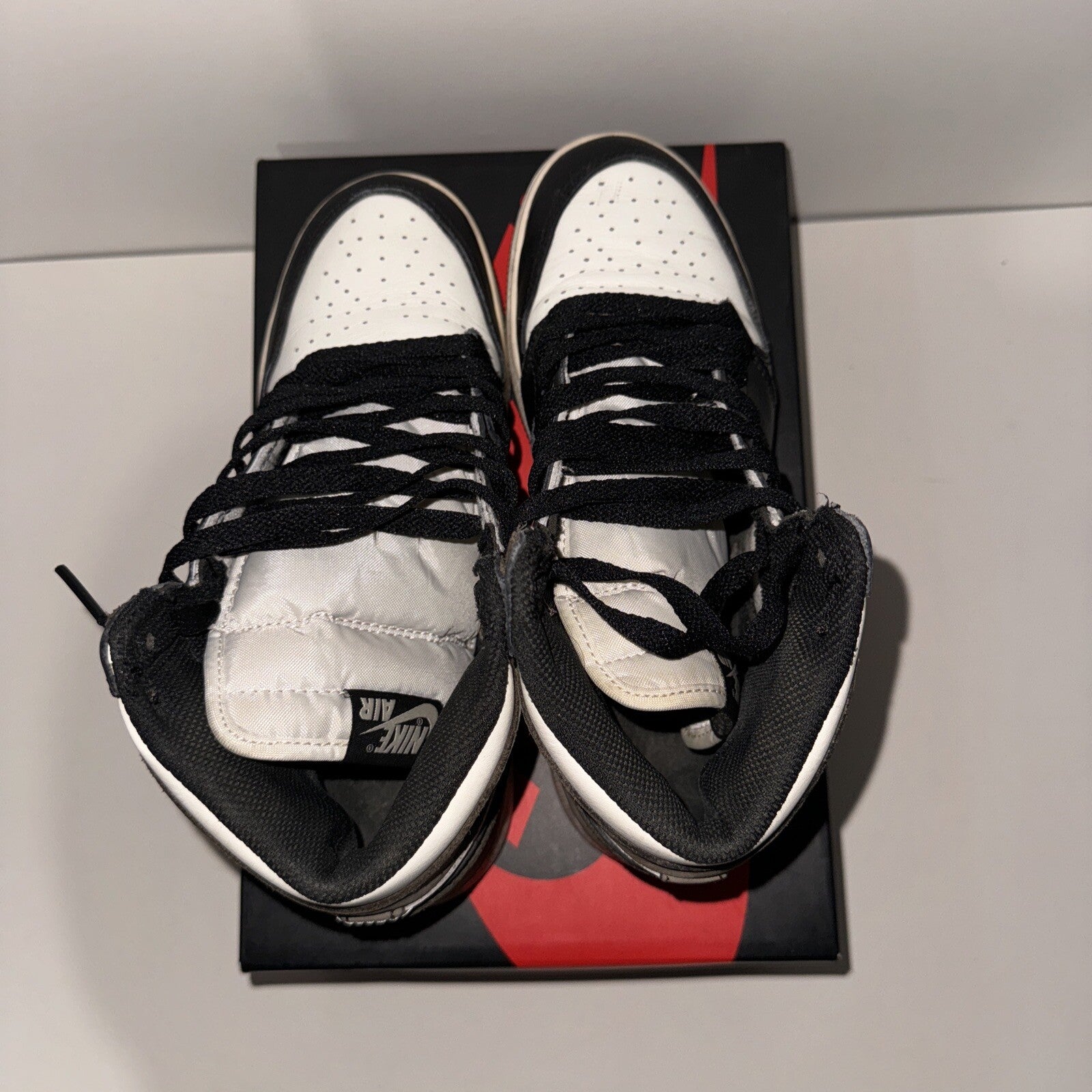 Size 6Y - Jordan 1 Retro OG High Dark Mocha
