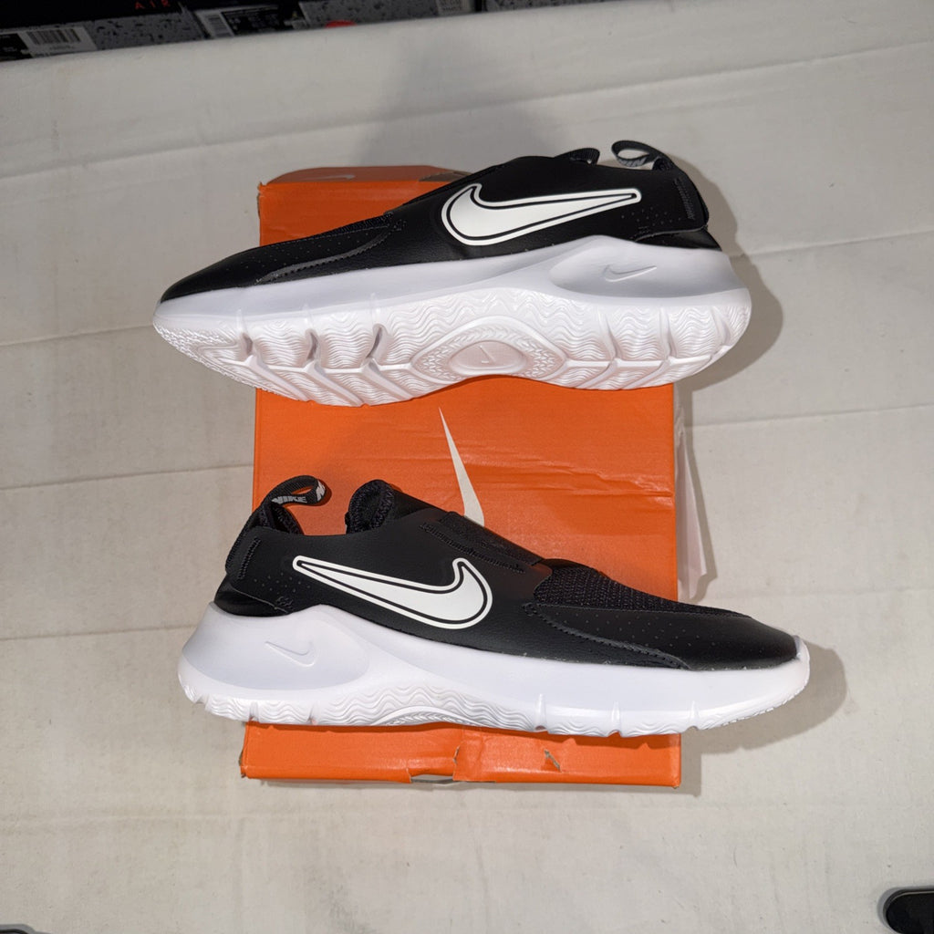 Nike Flex Runner 3 Kids' Running Shoes Black/White, Size 6.5Y, FN1294-005