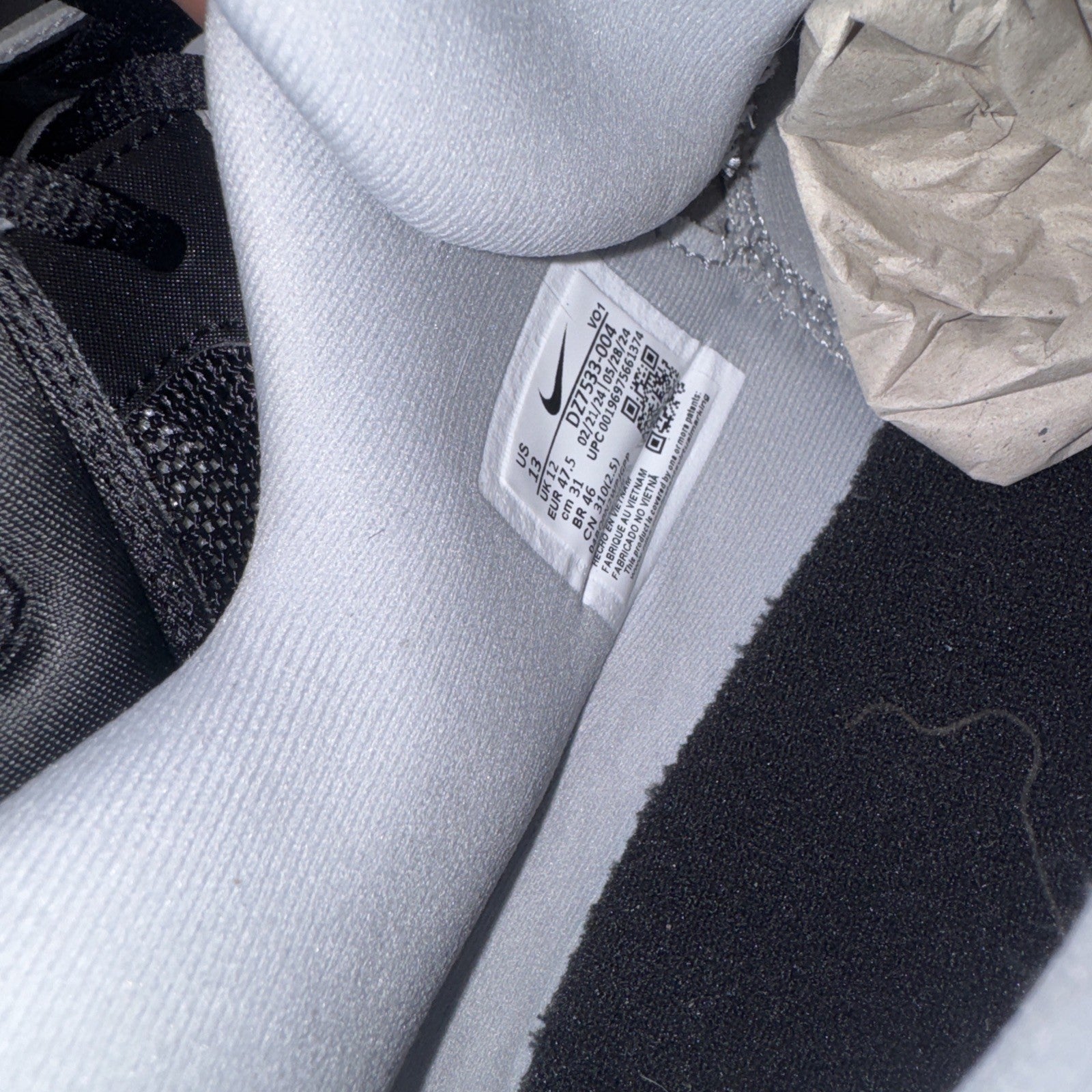 Nike Giannis Immortality 3 Sneakers Black/University Red, Size 13, DZ7533-004