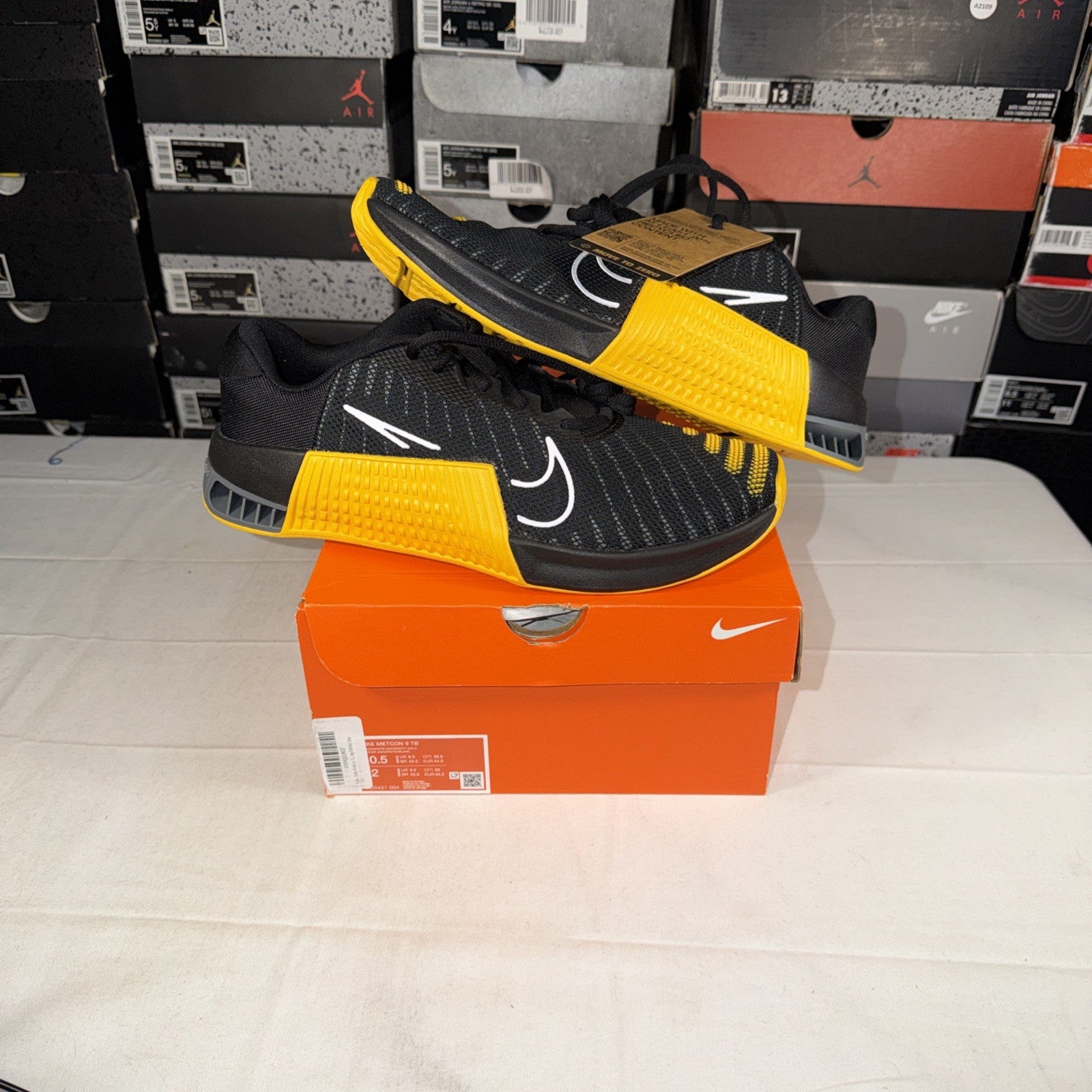 Nike Men's Metcon 9 Sneaker Trainer Size 10.5, Black/Hype, FD5431 004