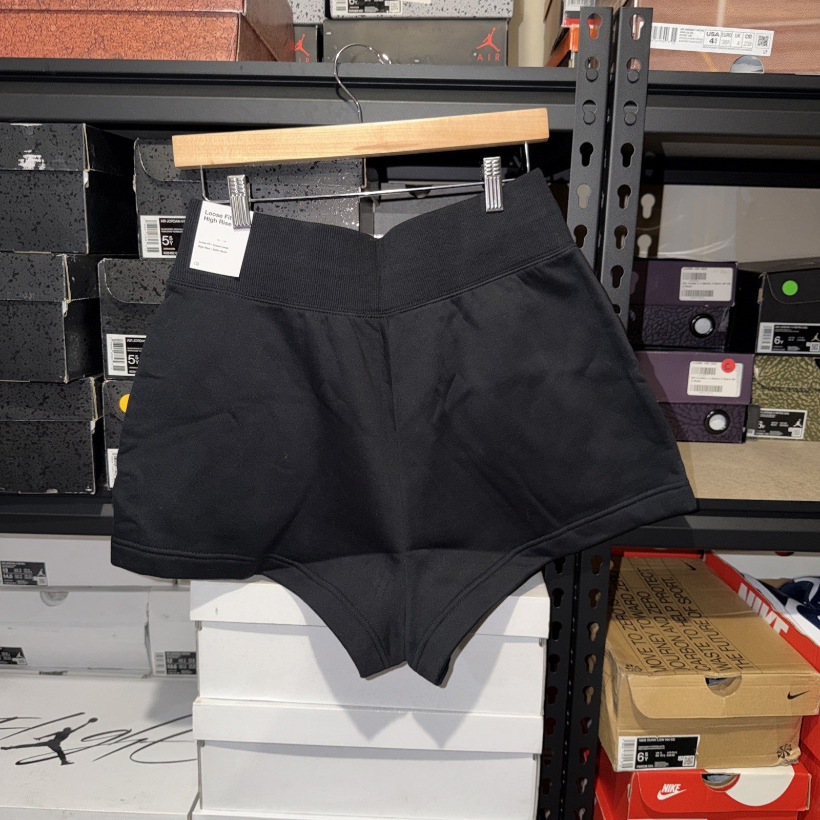 Nike Women's High-Waisted Loose Shorts Black FD1409-010 Size Medium 0209