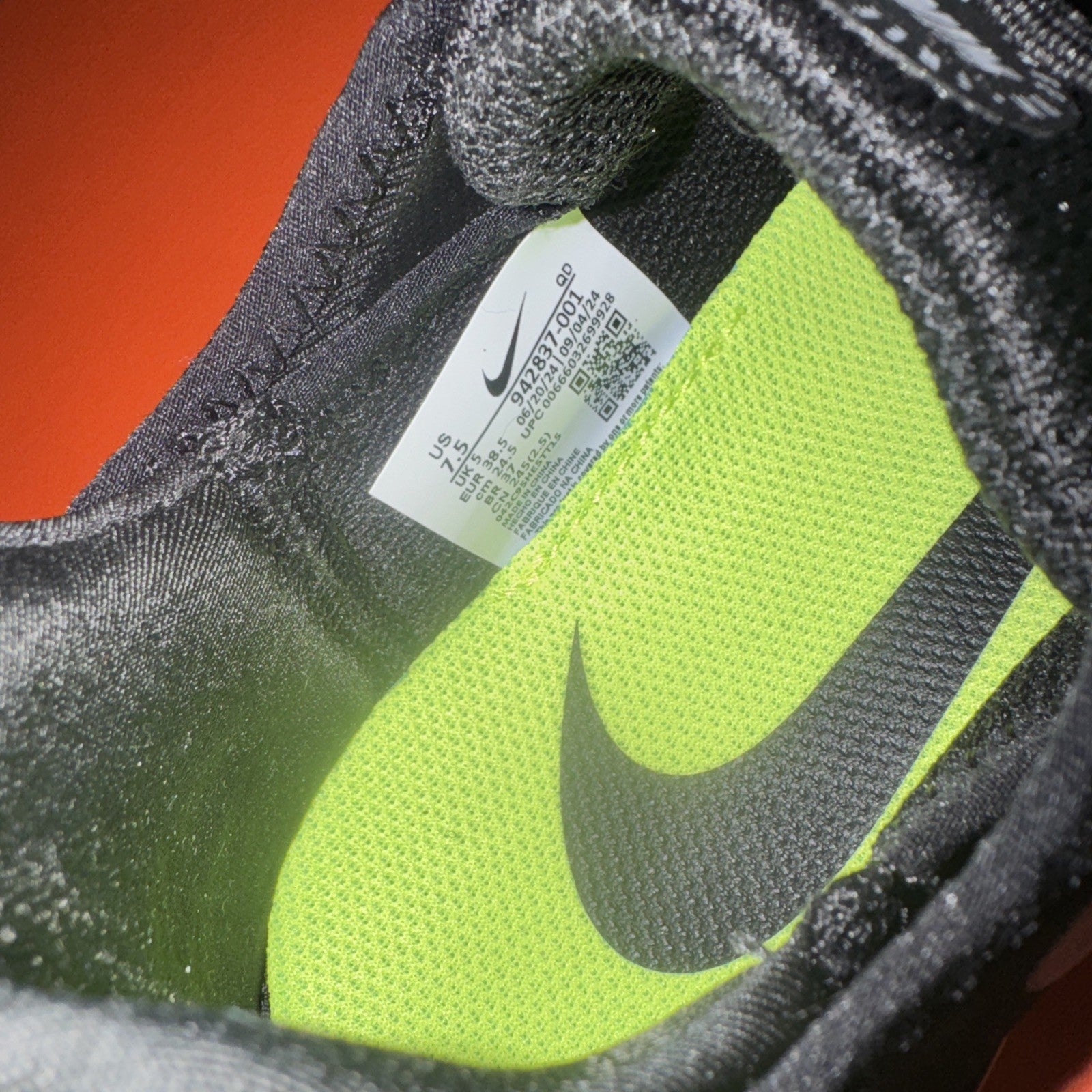 Nike Free RN 2018 Black/White Size 7.5W 942837-001