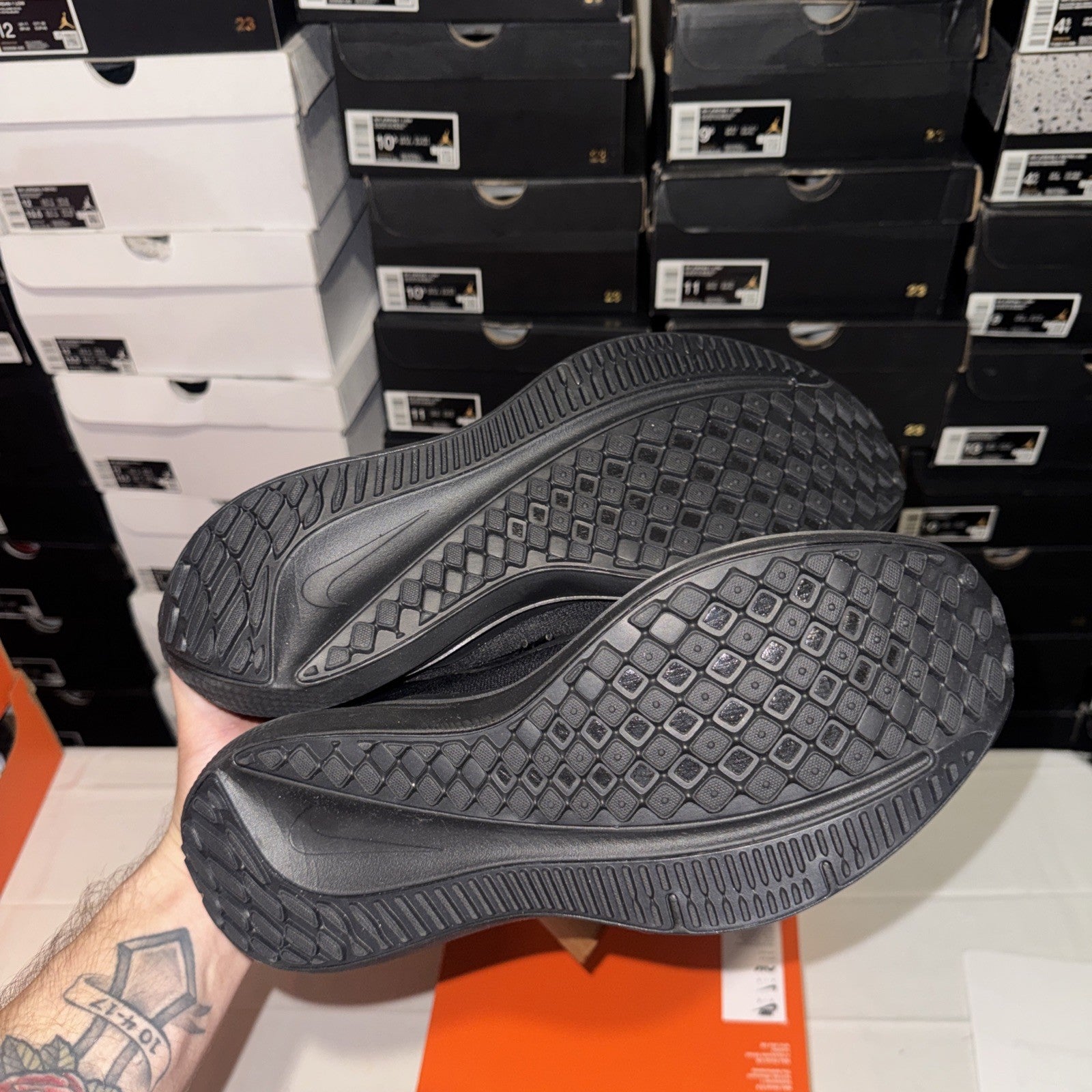 Nike Air Winflo 10 Men's Running Shoes Size 10 DV4022 001