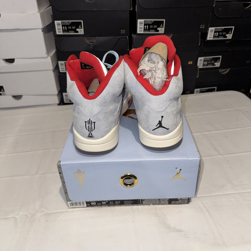 Size 10 - Trophy Room x Air Jordan 5 Retro Ice Blue