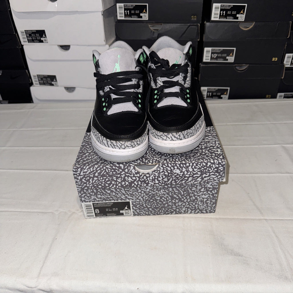 Air Jordan 3 Retro Size 8 Green Glow CT8532 031
