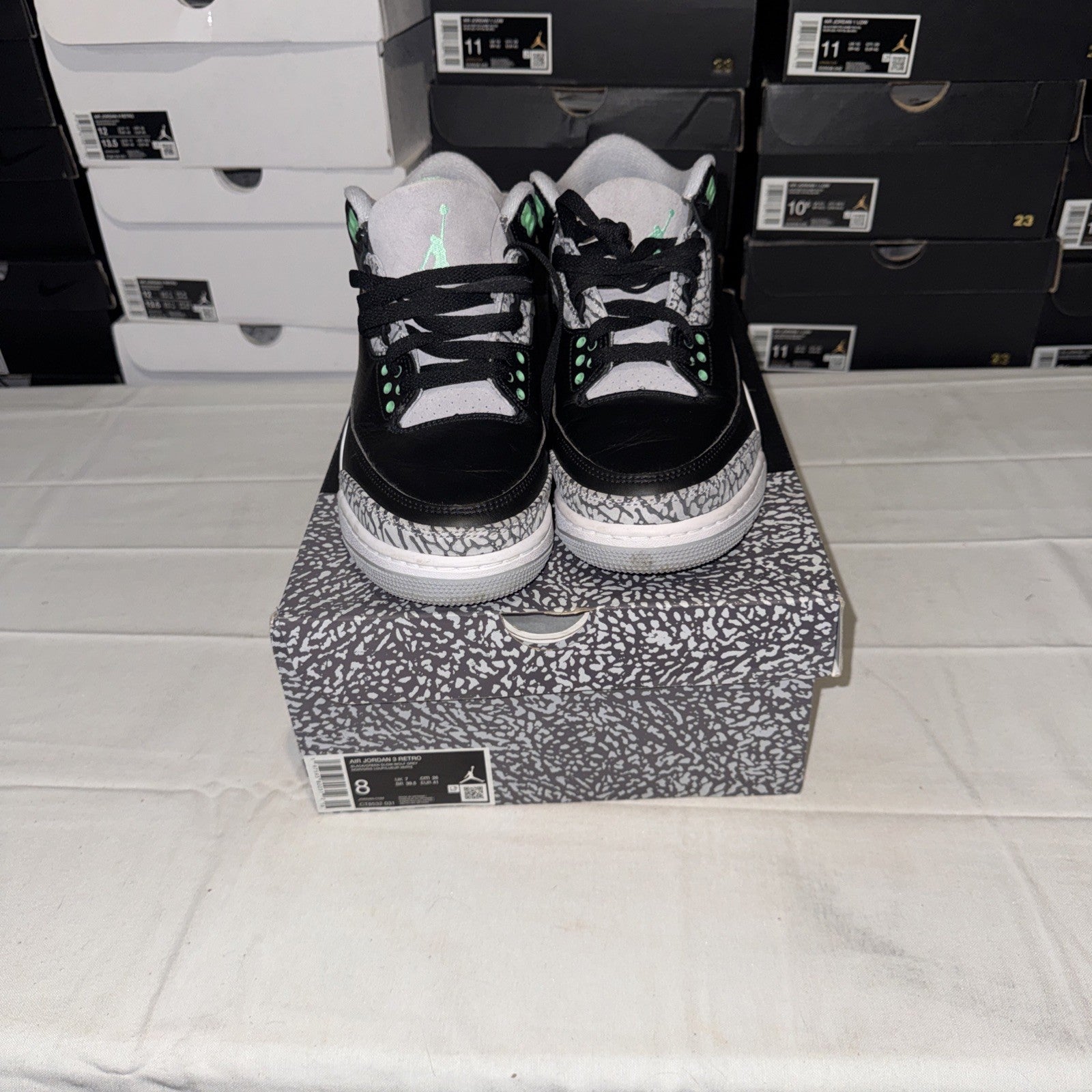 Air Jordan 3 Retro Size 8 Green Glow CT8532 031