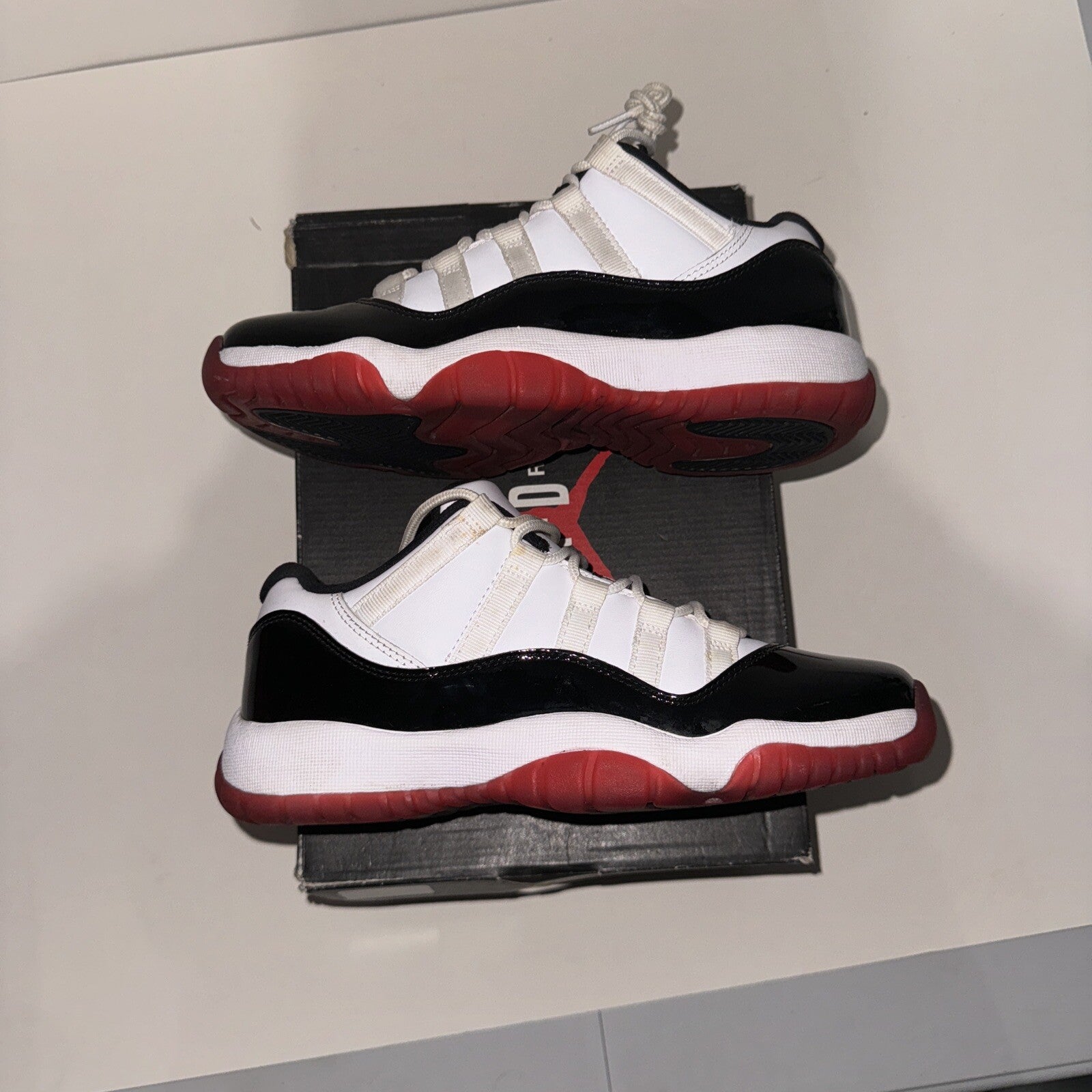 Jordan 11 Retro Low 'Concord Bred' (GS) Size 6 528896-160