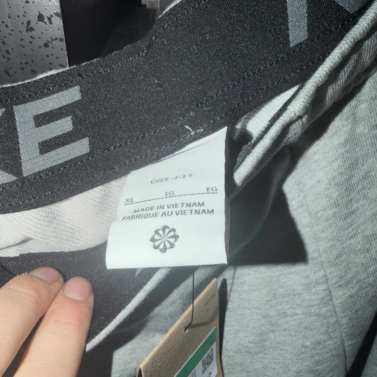 Nike Pants Men XL Gray Heather Jogger Dri Fit Tapered Sweats XL 0123-0126