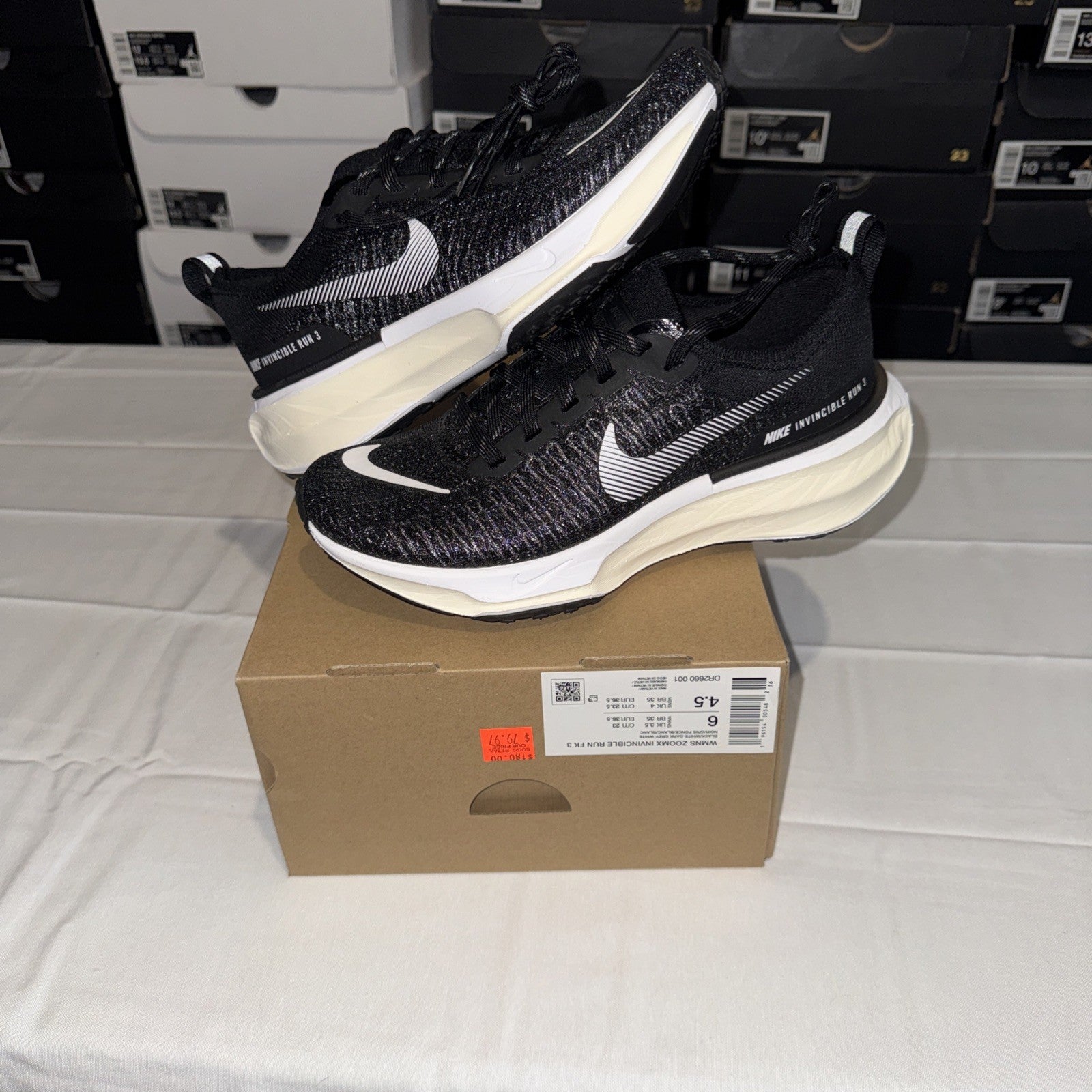 Nike Women's ZoomX Invincible Run 3 Black/White, Size 6 DR2660-001