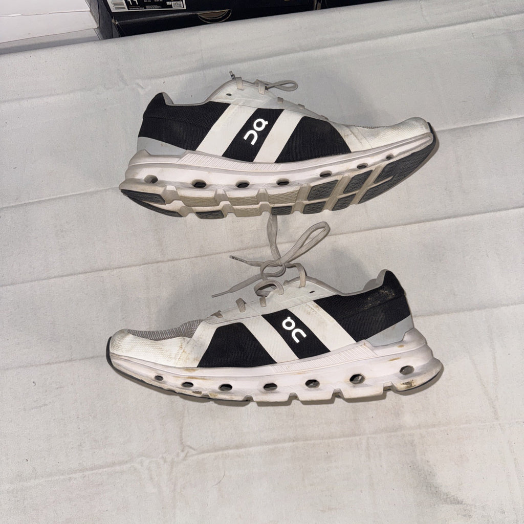 46.98647 On Cloud Cloudrunner Size 11