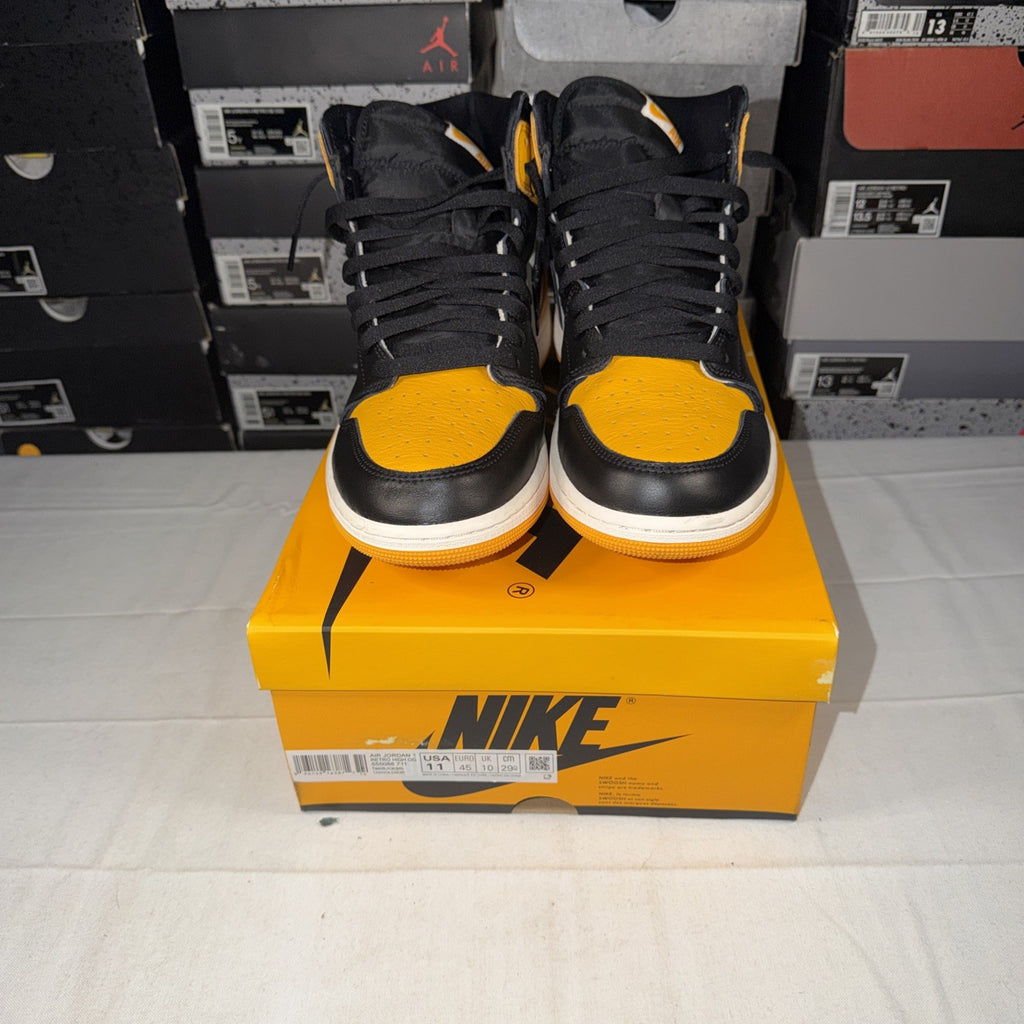 2022 Nike Air Jordan 1 Retro High OG "Taxi" Size 11 555088-711