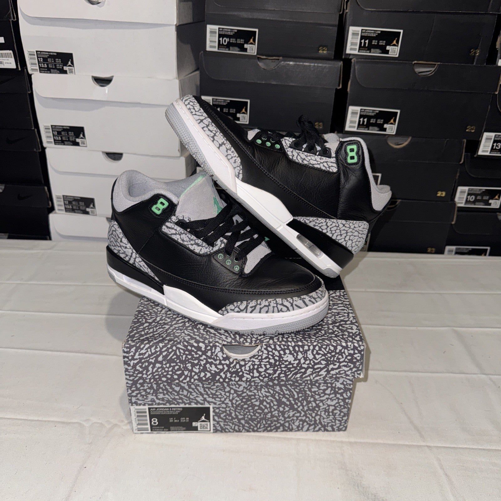 Air Jordan 3 Retro Size 8 Green Glow CT8532 031