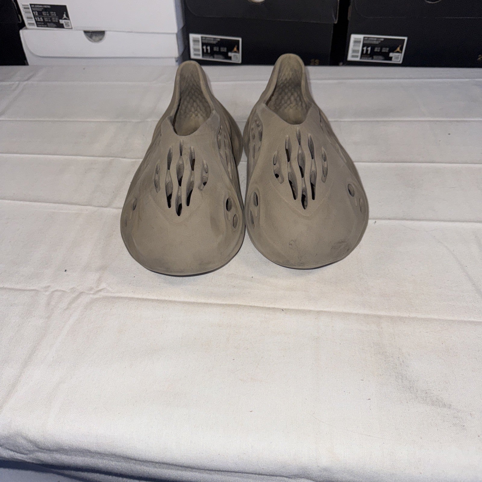 Foam Rnnr Stone Salt Size 7