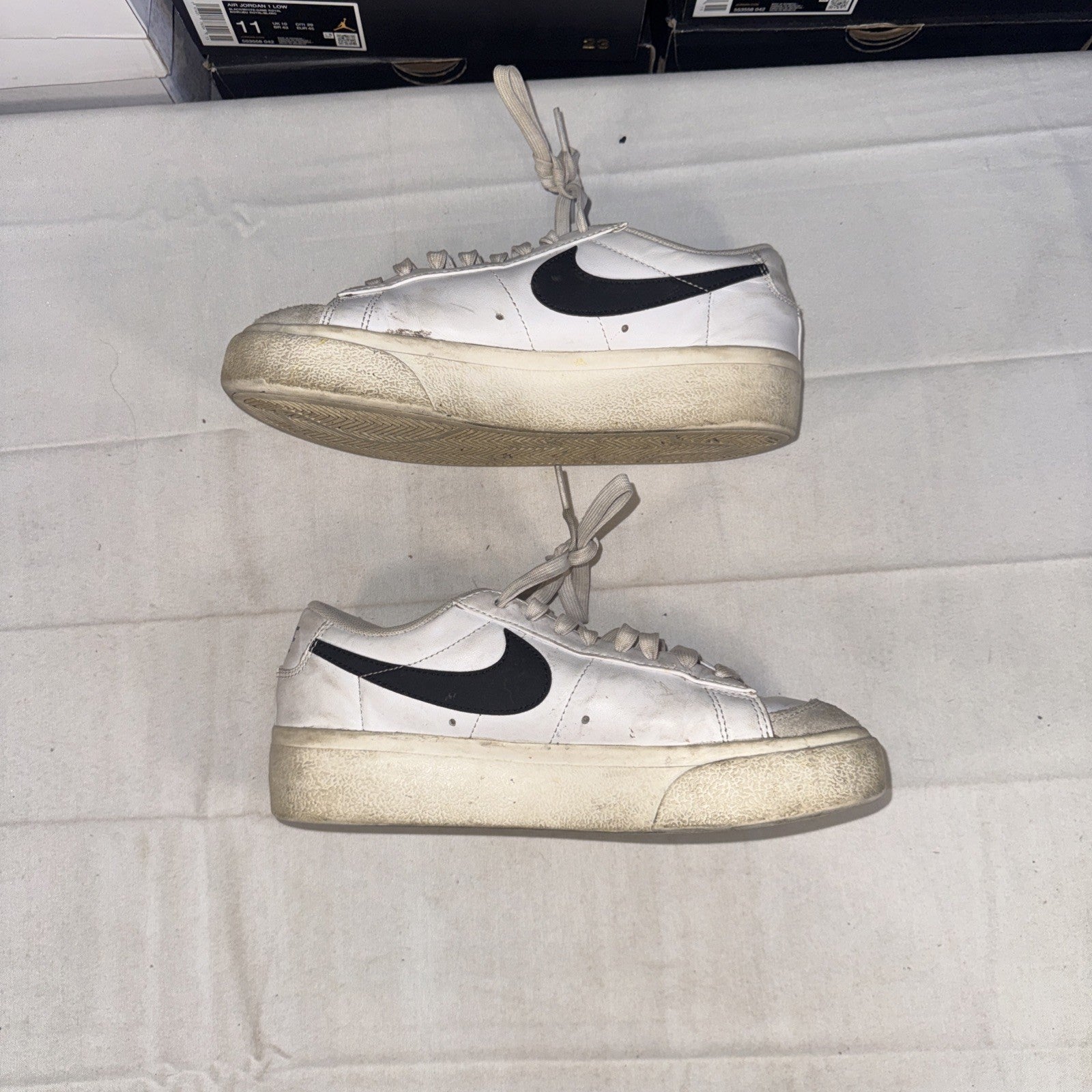 Nike Women's Blazer Low Platform DJ0292-101 Size 7