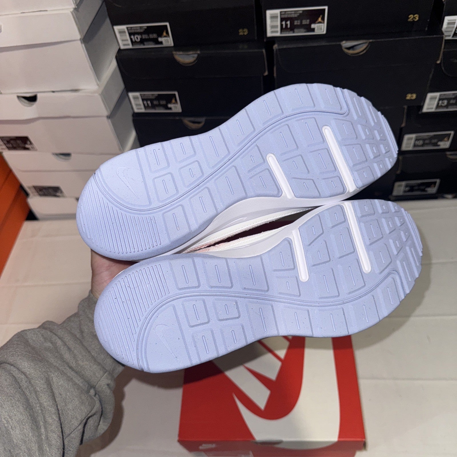 Nike Air Max AP Women's US 9.5 CU4870-108 Topaz Gold Bloom Top