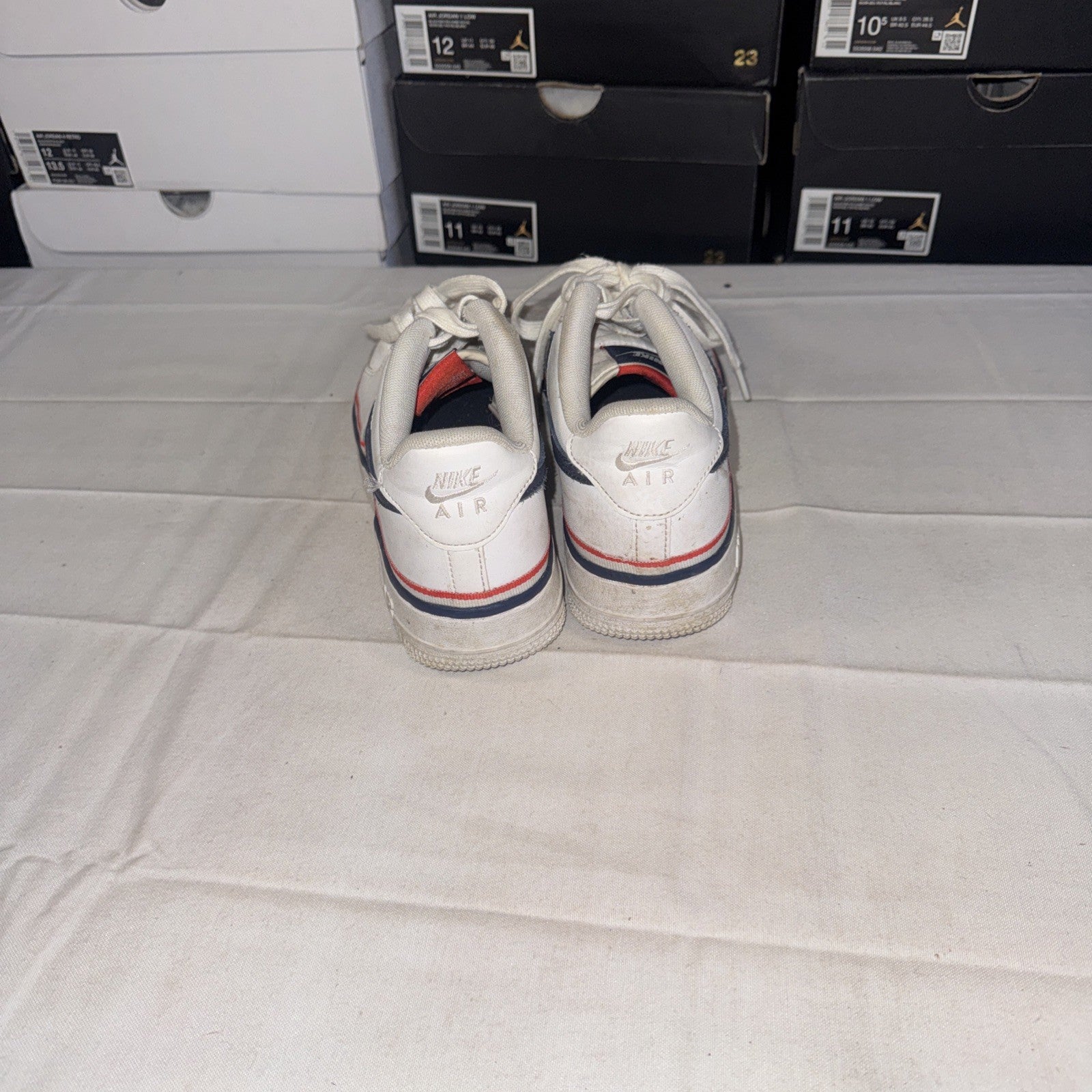 Nike Air Force 1 LV8 Shoes White/Obsidian/Habanero Red Size 5.5Y CW0984-100