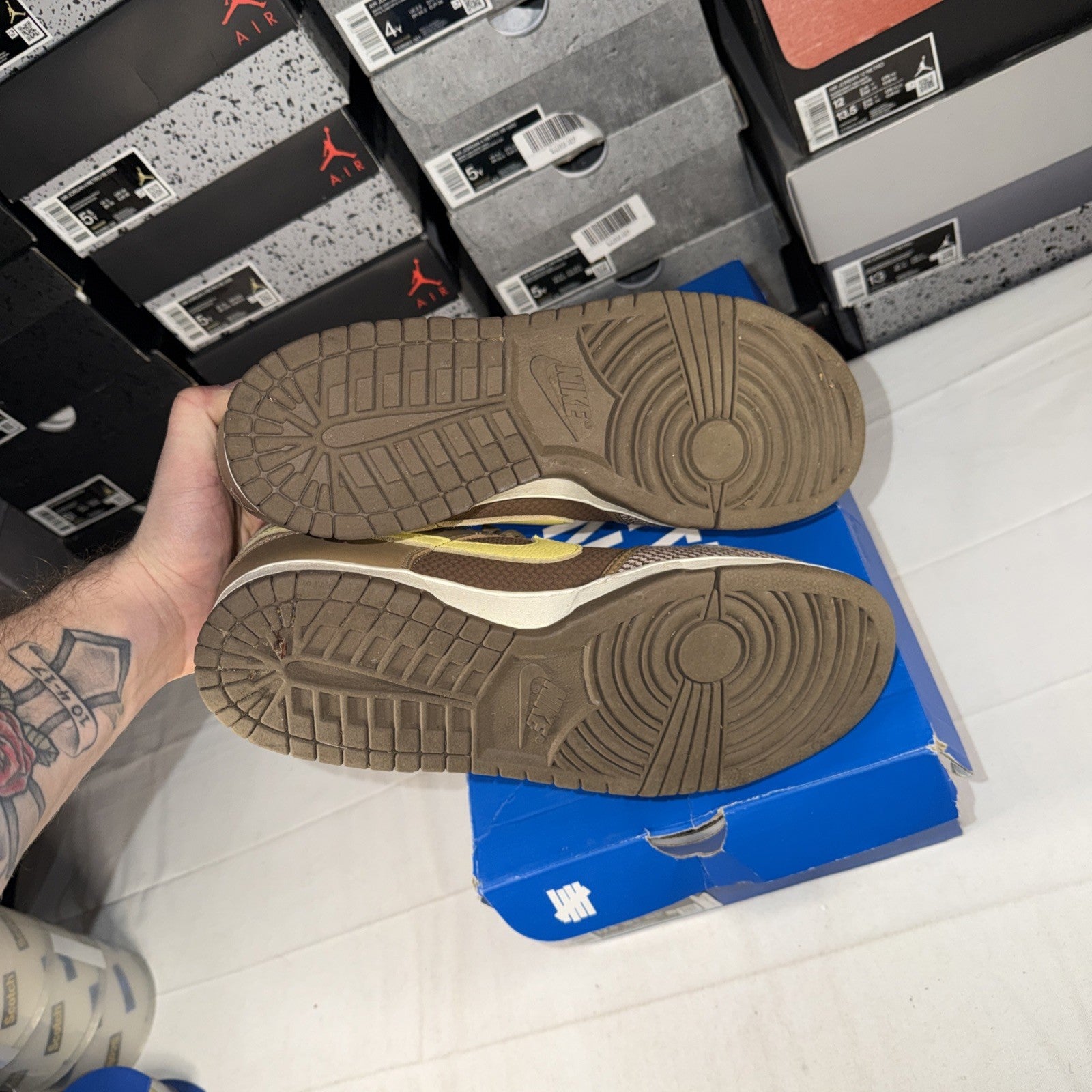 Size 11 - Undefeated x Nike Dunk SP Low Canteen