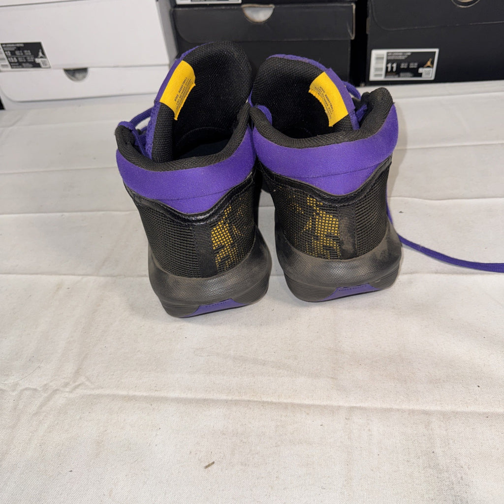 Nike LeBron Witness VIII Men's Basketball Shoes, Size 10, Purple, FB2239-001