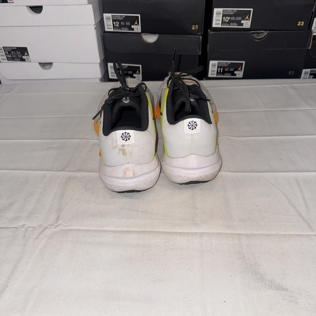 Nike Winflo 10 Men's Size 11.5 White Volt Laser Orange DV4022 101