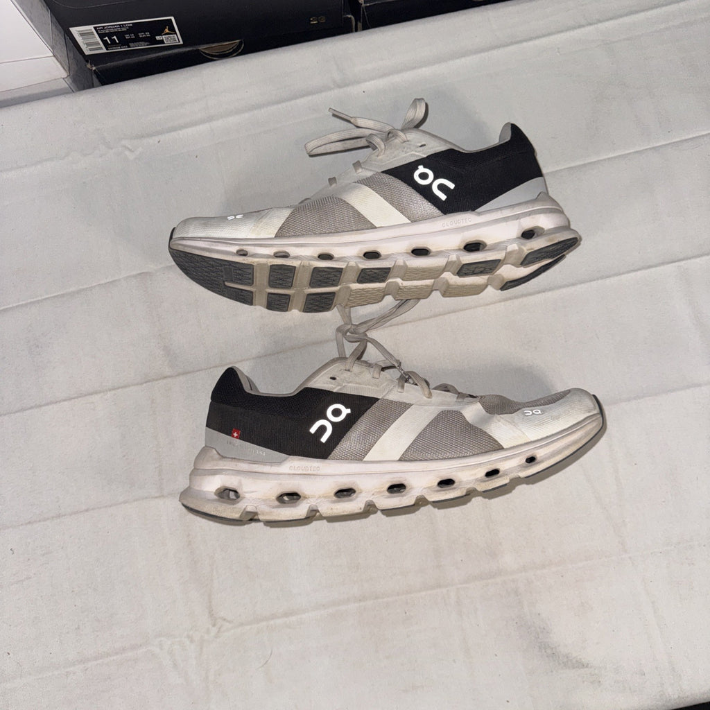 46.98647 On Cloud Cloudrunner Size 11