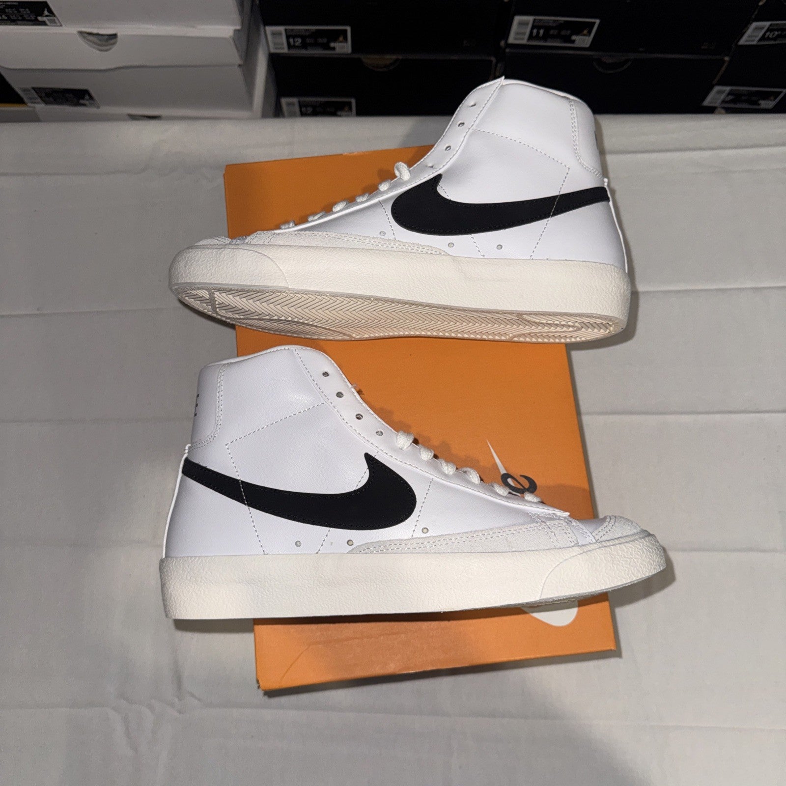 Size 8 - Nike Blazer 77 Vintage Mid White Black W