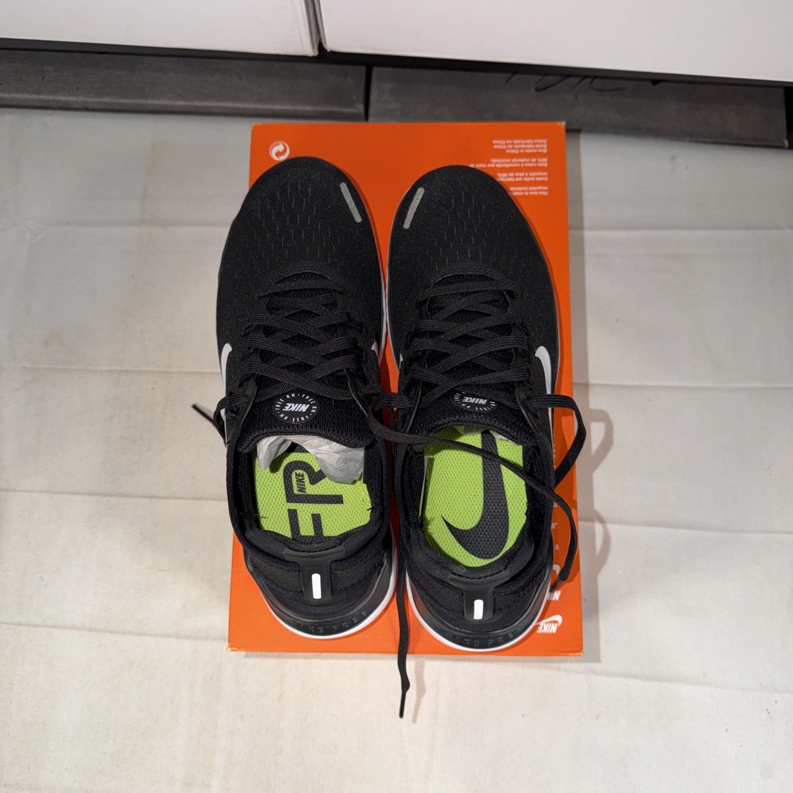 Size 8.5 - Nike Free RN 2018 Black W