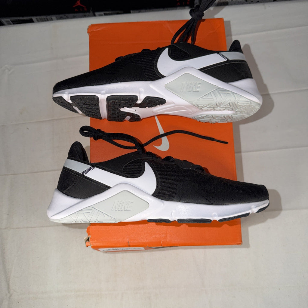 Nike Legend Essential 2 Women's Running Trainer Size 8 CQ9545-001