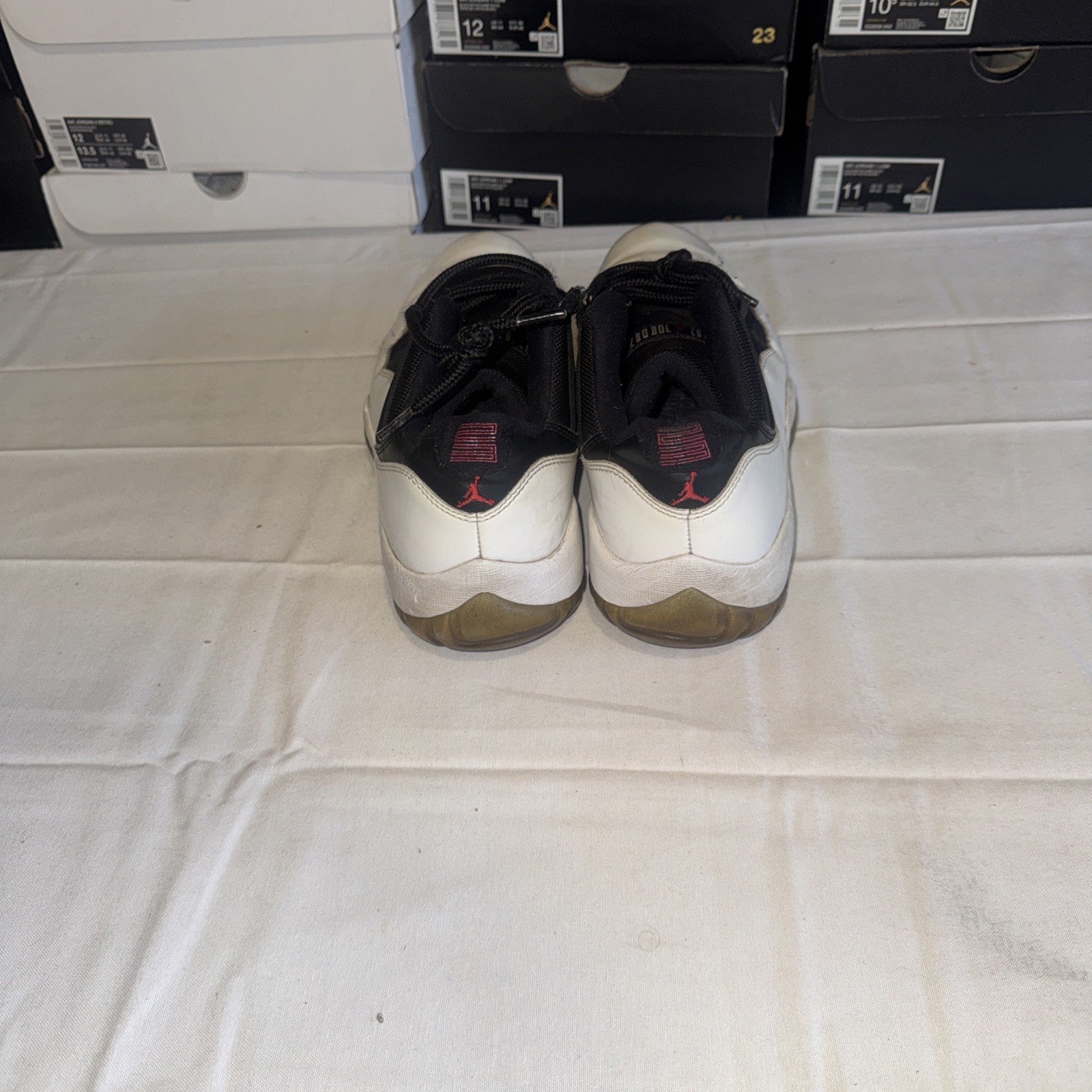 Air Jordan 11 Retro Low Top Tuxedo #528895-110 Size 10