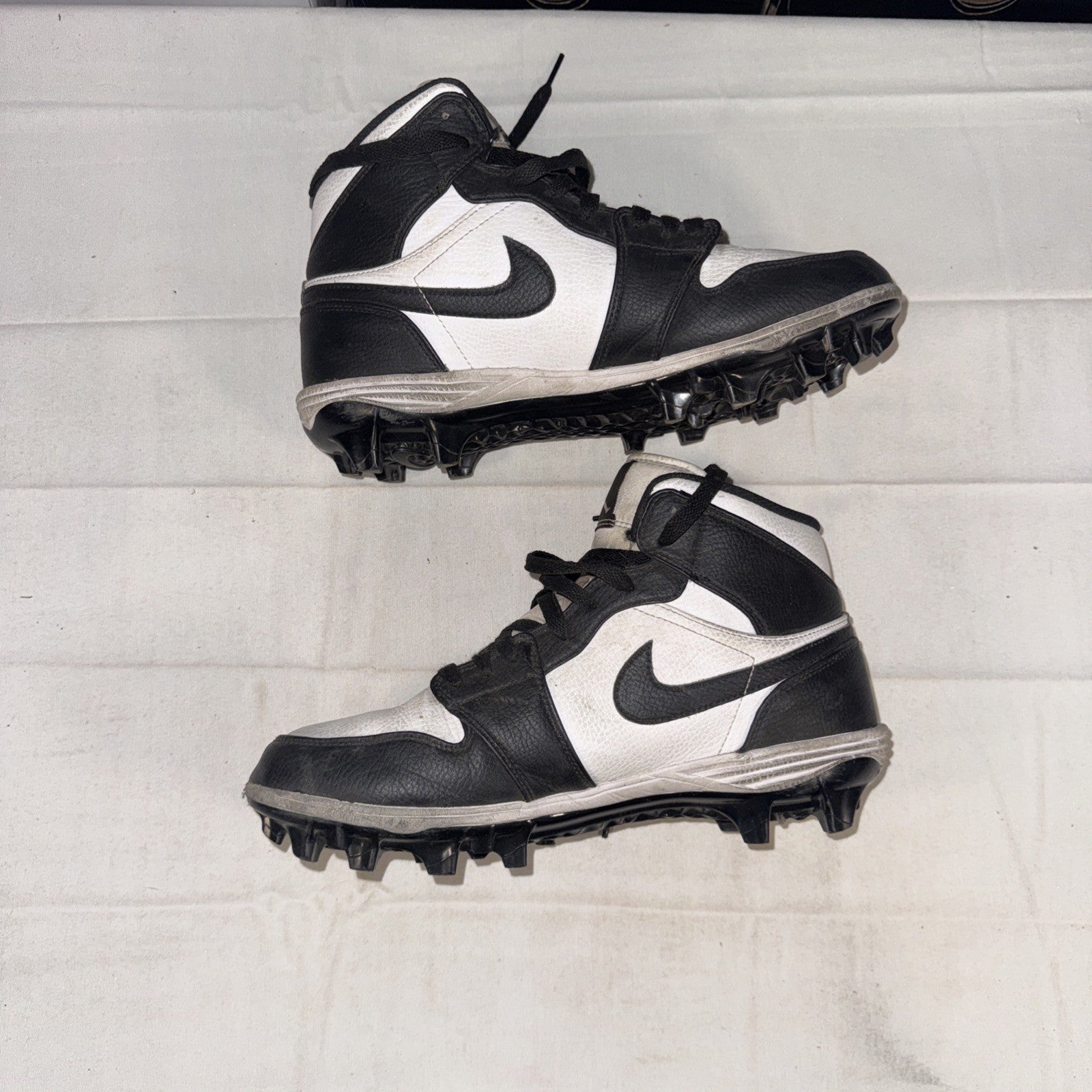 Air Jordan 1 Mid Panda Black Football Cleats Size 9, BNIB, FJ6805-100