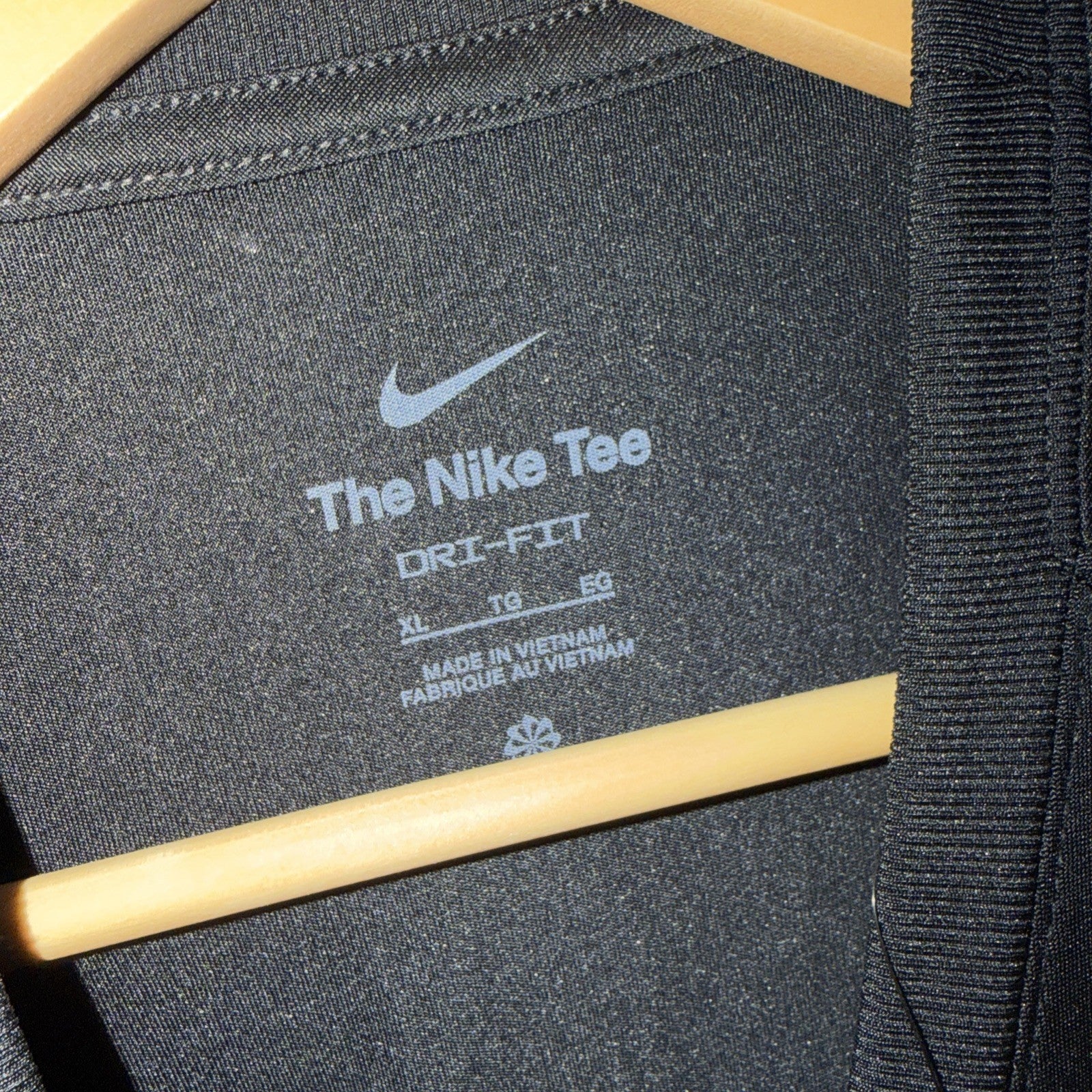 Nike Men's Dri-FIT Legend Short Sleeve Training Shirt (Black) DX0989-010 0215